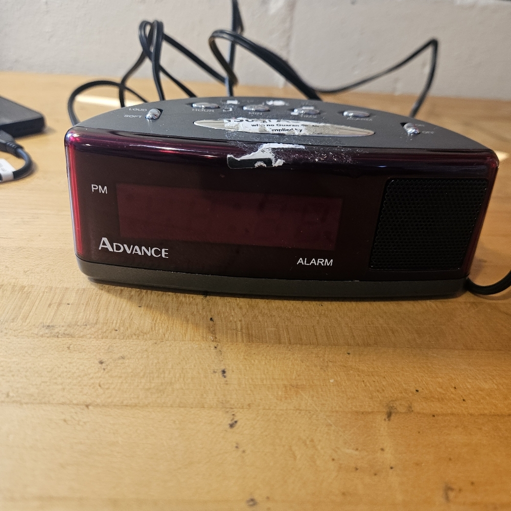 Advance Model 4135 Alarm Clock, Red Light Display  - Tested&Works - Picture 3 of 6